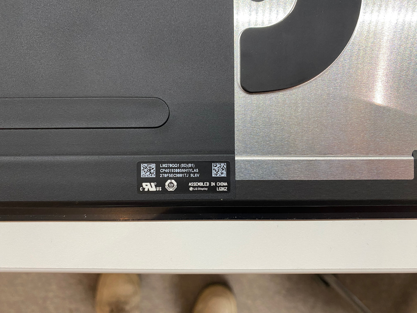 Apple iMac 27” A1419 2015 5K LCD SCREEN LG DISPLAY LM270QQ1 (SD)(B1) - CRACKED - Genuine Pull Part