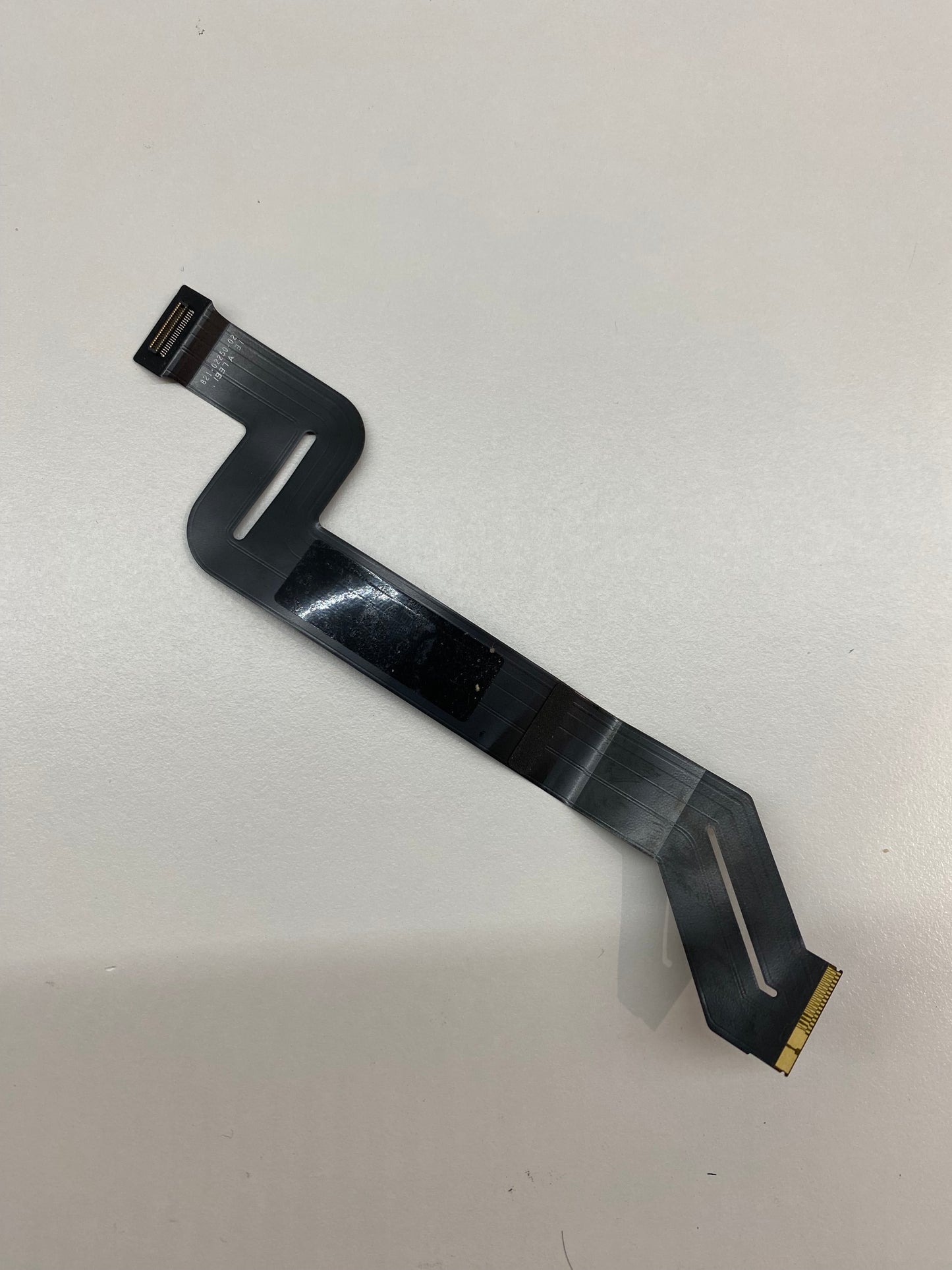 MacBook Pro 16" 2019 A2141 Trackpad Touchpad Flex Cable 821-02250-02 - Genuine Pull Part